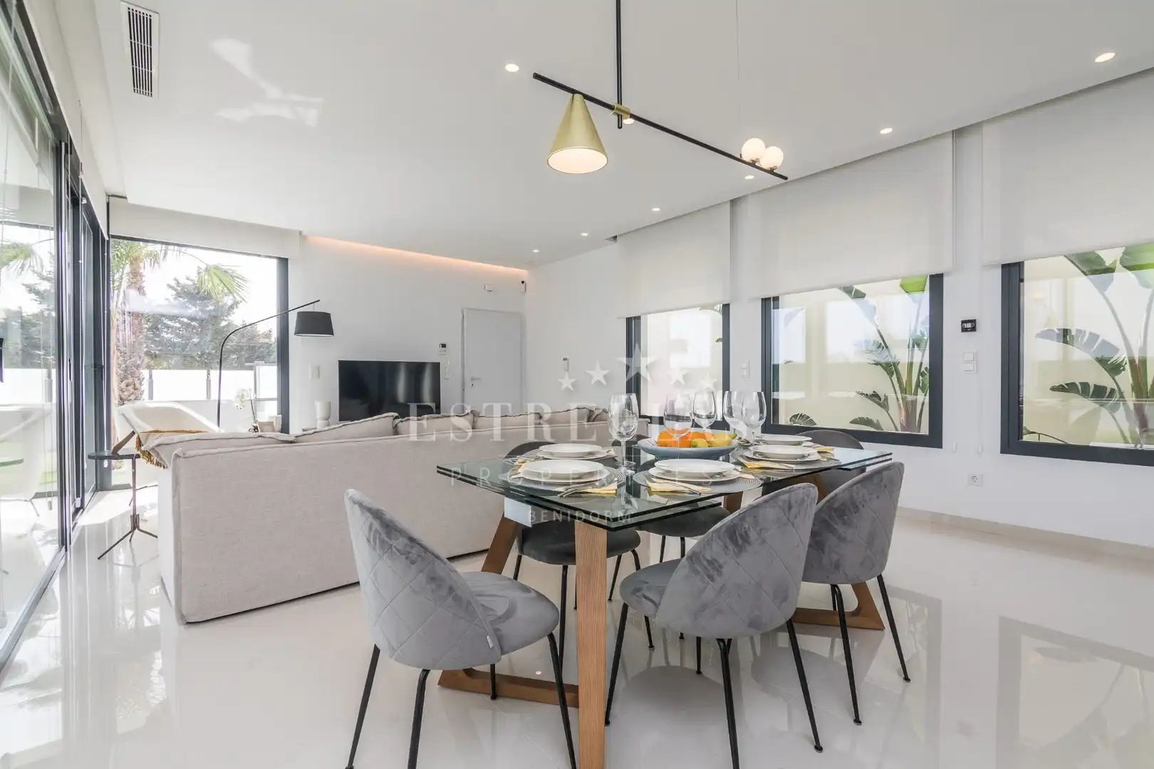 Chalet con piscina en venta en Golf Bahía, imagen 9