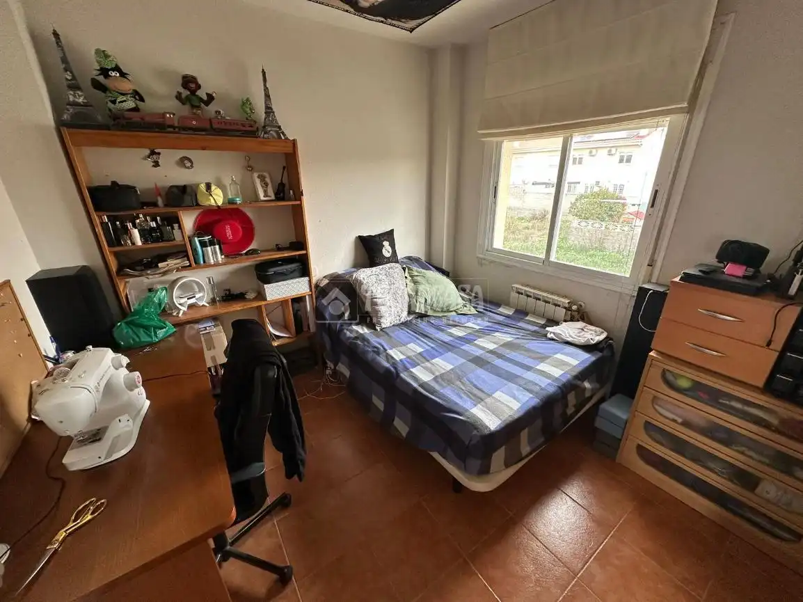 Schlafzimmer von Wohnung zum Verkauf in Meco mit Heizung