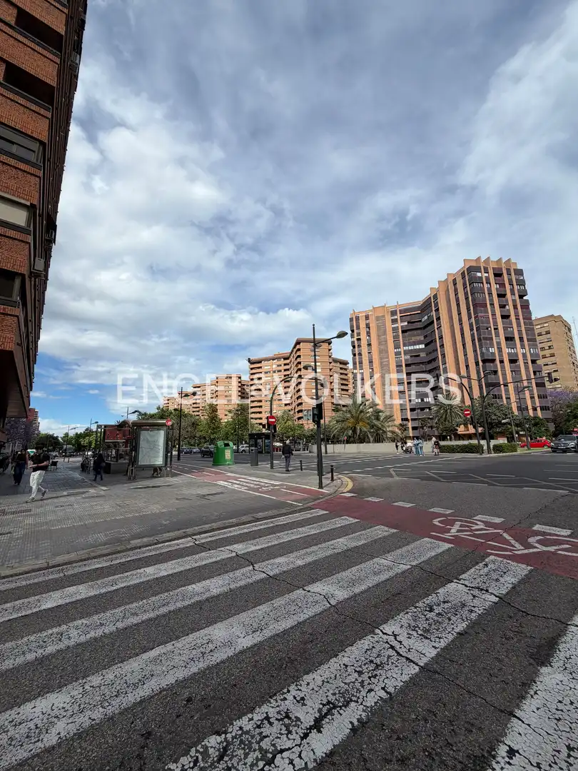 Exterior view of Flat for rent in Valencia  with Air Conditioner, Heating and Balcony
