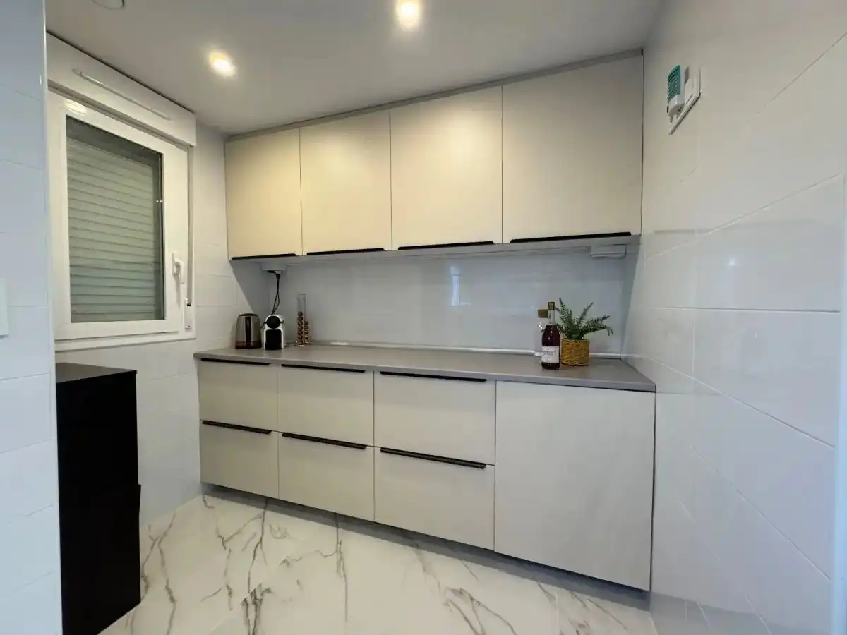Cocina de Casa adosada en venta en Torrevieja con Aire acondicionado, Jardín privado y Amueblado