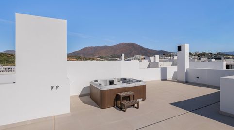 Foto 5 de Ático en venta en Guadalobón, Estepona