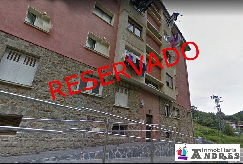 Vista exterior de Pis en venda en Bermeo amb Calefacció, Parquet i Traster