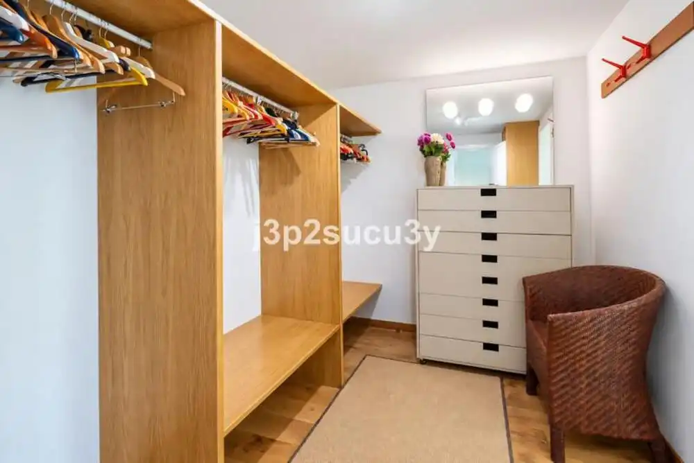 Dormitori de Casa o xalet de lloguer en Marbella amb Aire condicionat, Jardí privat i Terrassa