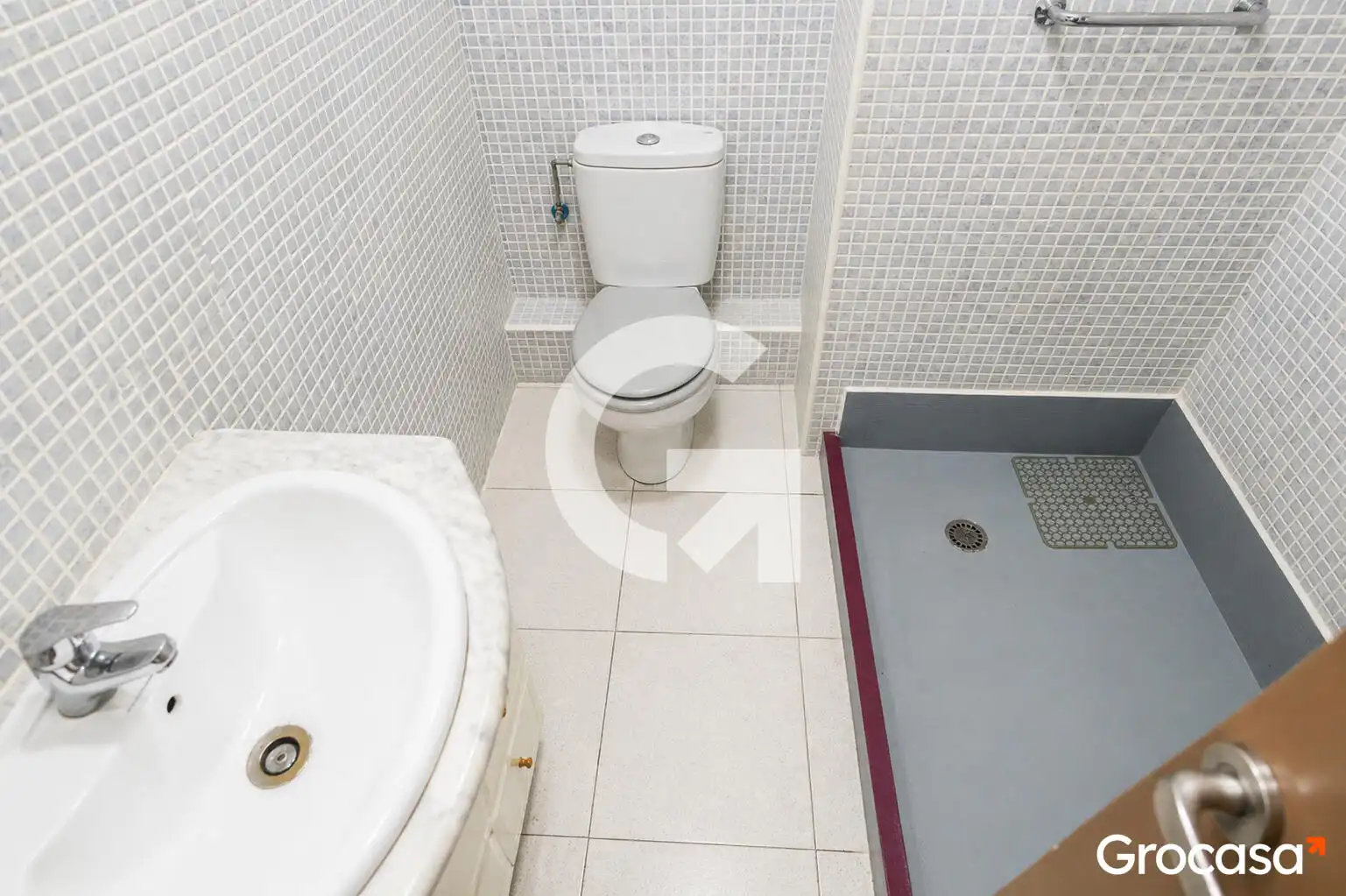 Bathroom of Flat for sale in Castelldefels  with Oven and Balcony