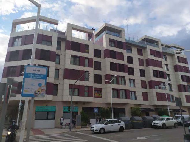 Vista exterior de Garaje en venta en Mislata