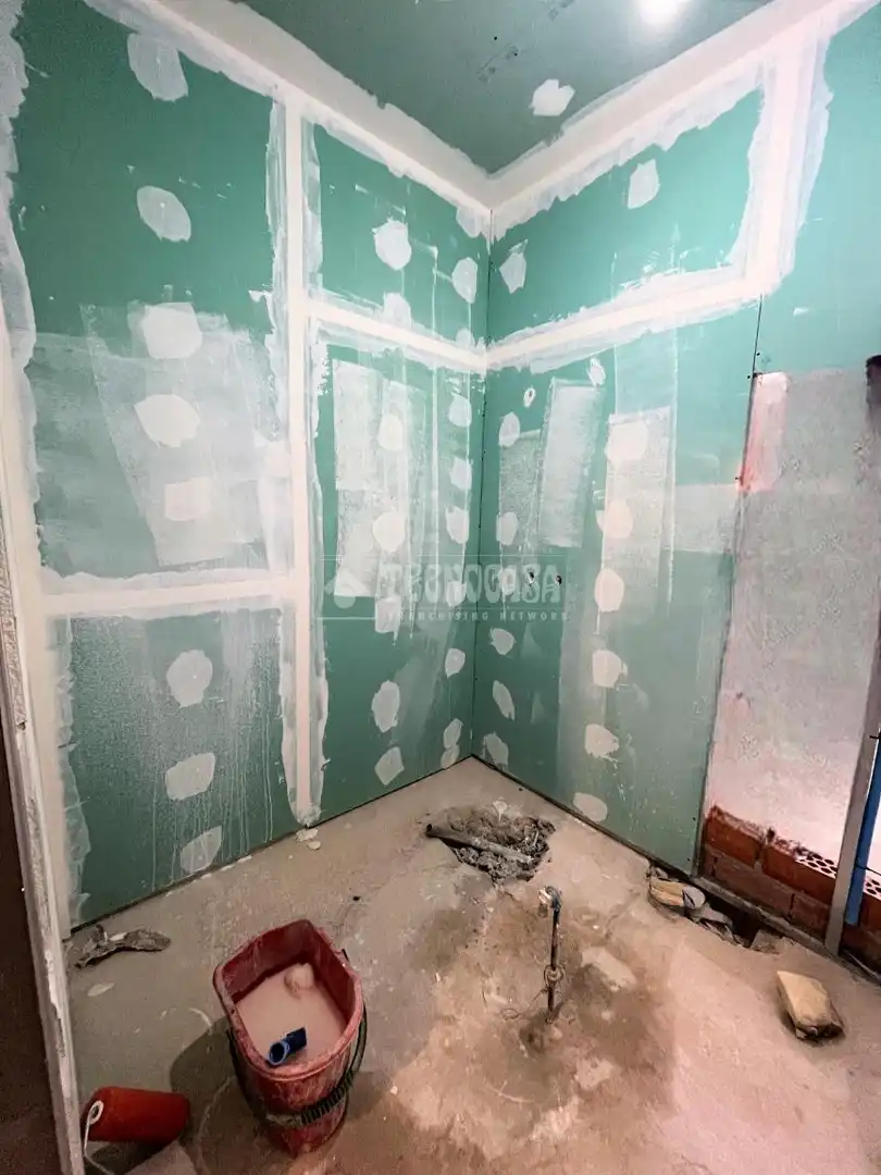 Bathroom of Detached homes for sale in San Fernando  with Air Conditioner