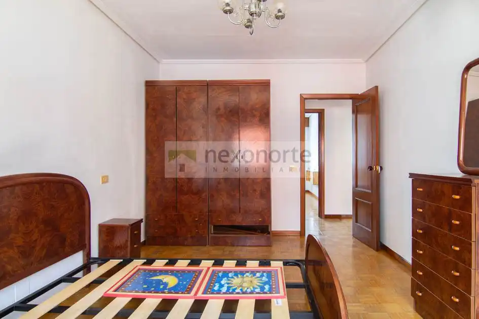 Habitación de Piso en venta en As Pontes de García Rodríguez  con Terraza, Trastero y Balcón