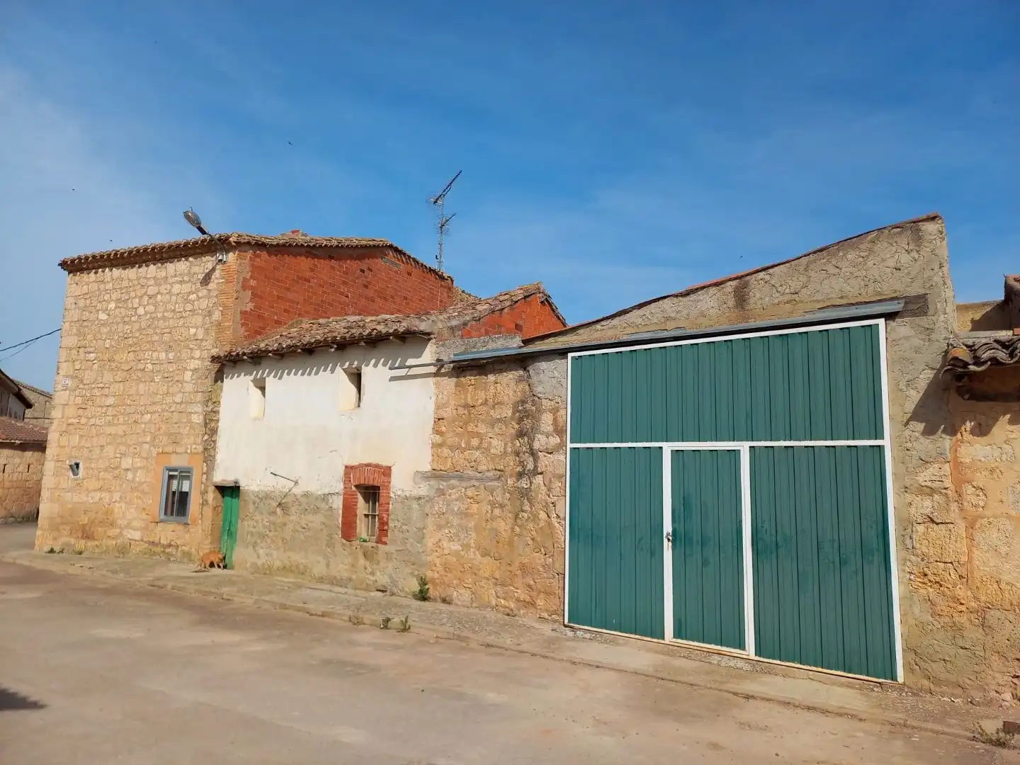 Casa o xalet en venda a Calle San Vicente, Celada del Camino