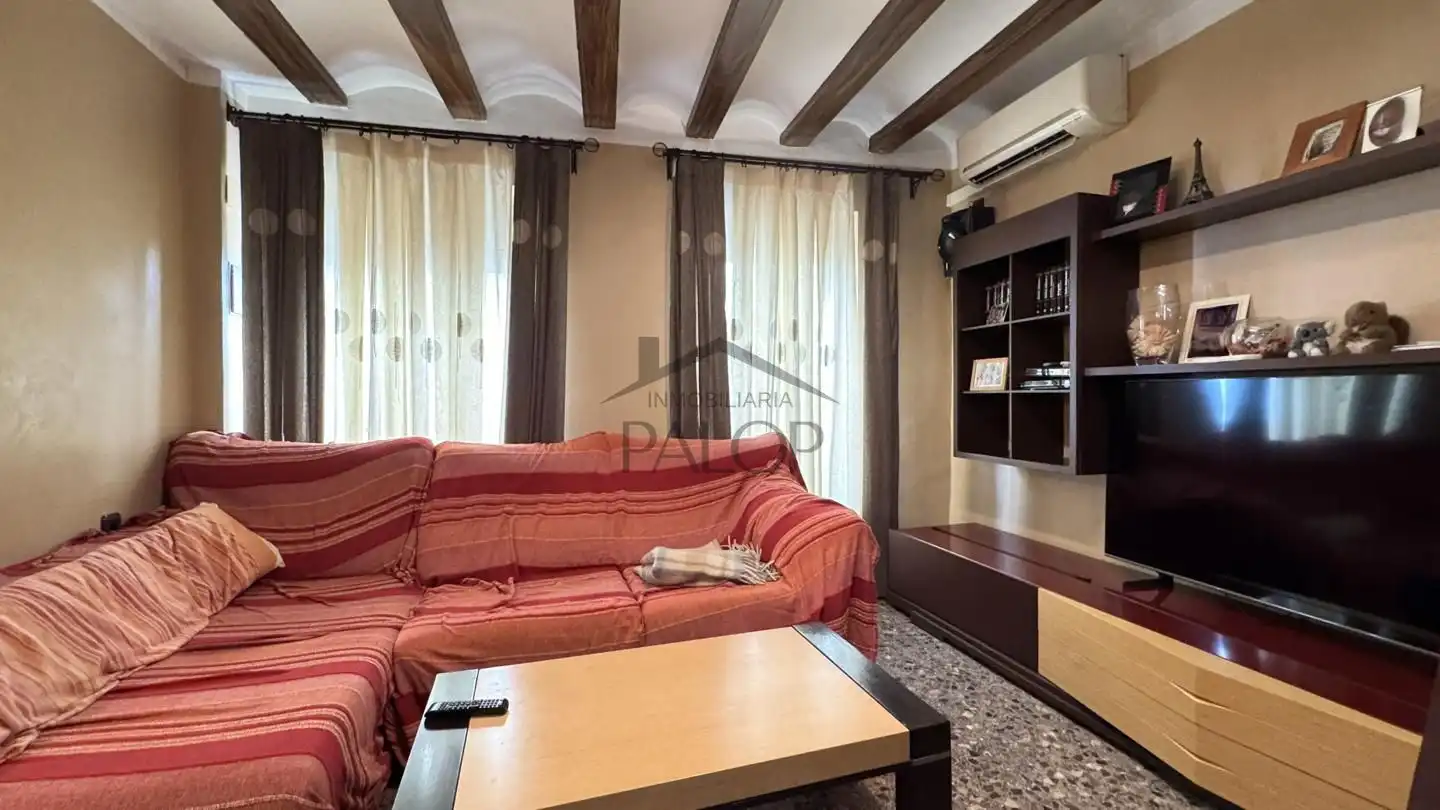 Sala d'estar de Casa o xalet en venda en Carcaixent amb Aire condicionat, Terrassa i Traster