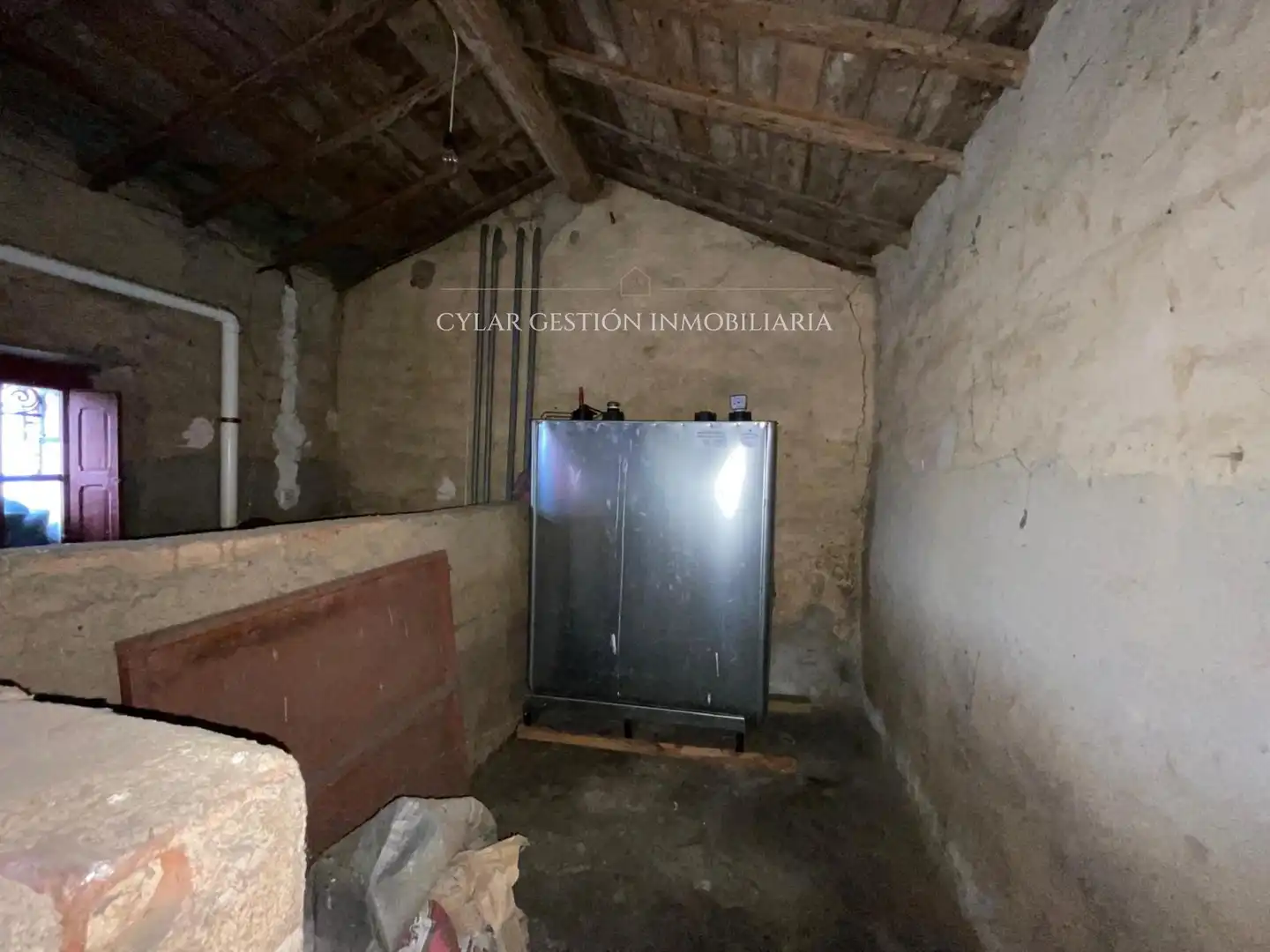 Casa o xalet en venda en San Pedro de Rozados amb Calefacció, Traster i Moblat