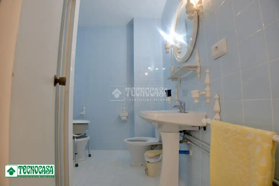 Baño de Piso en venta en El Ejido con Balcón