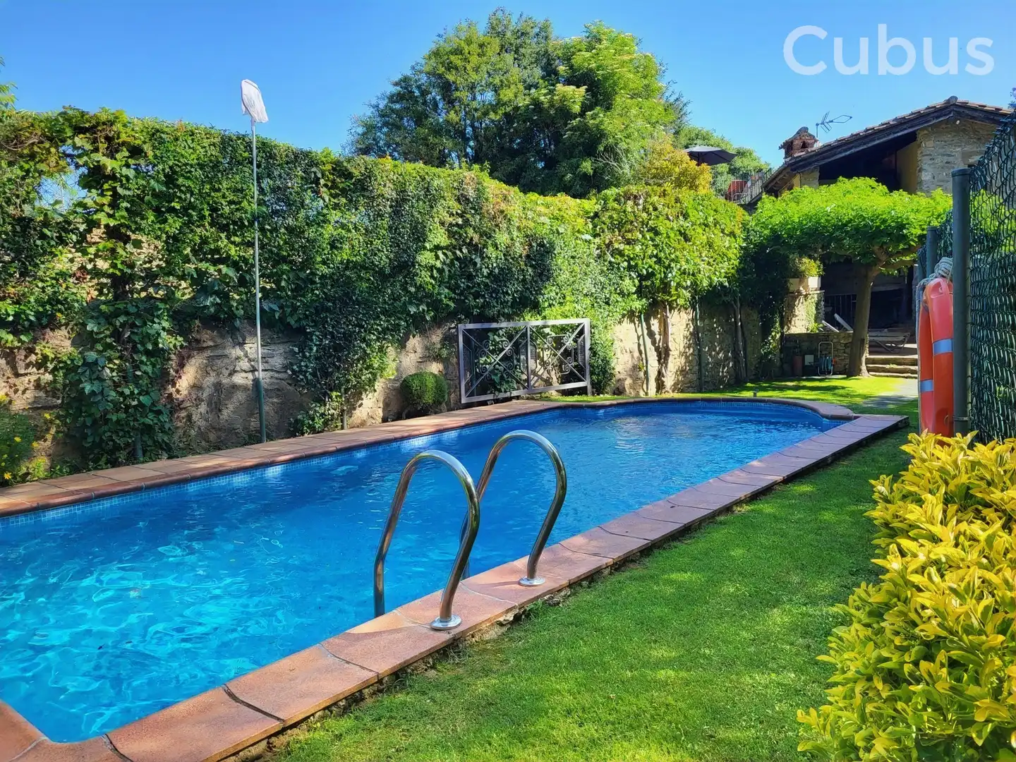 Piscina de Finca rústica en venta en Sant Feliu de Pallerols con Calefacción, Terraza y Trastero