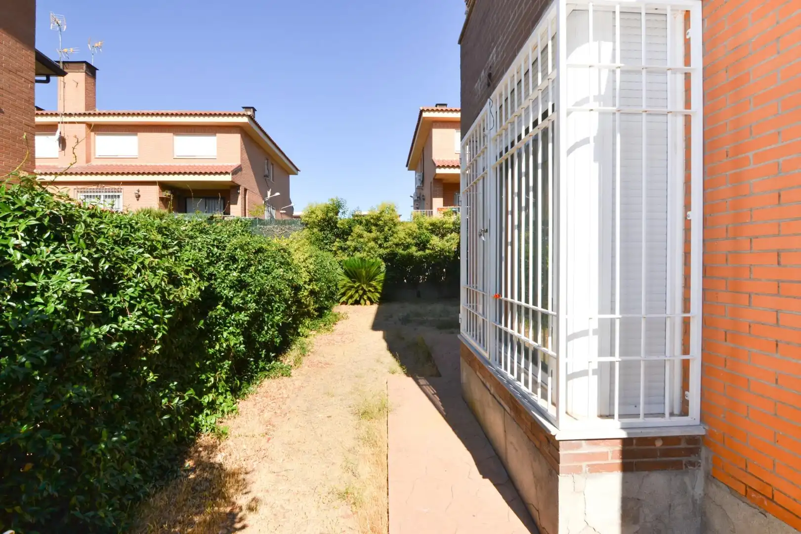 Doppelhaushälfte mit Garten zum Verkauf in Camarena, imagen 40