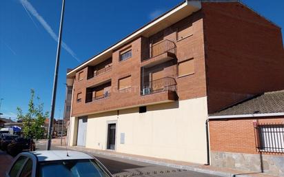 Vista exterior de Casa o xalet en venda en Santa Olalla amb Terrassa