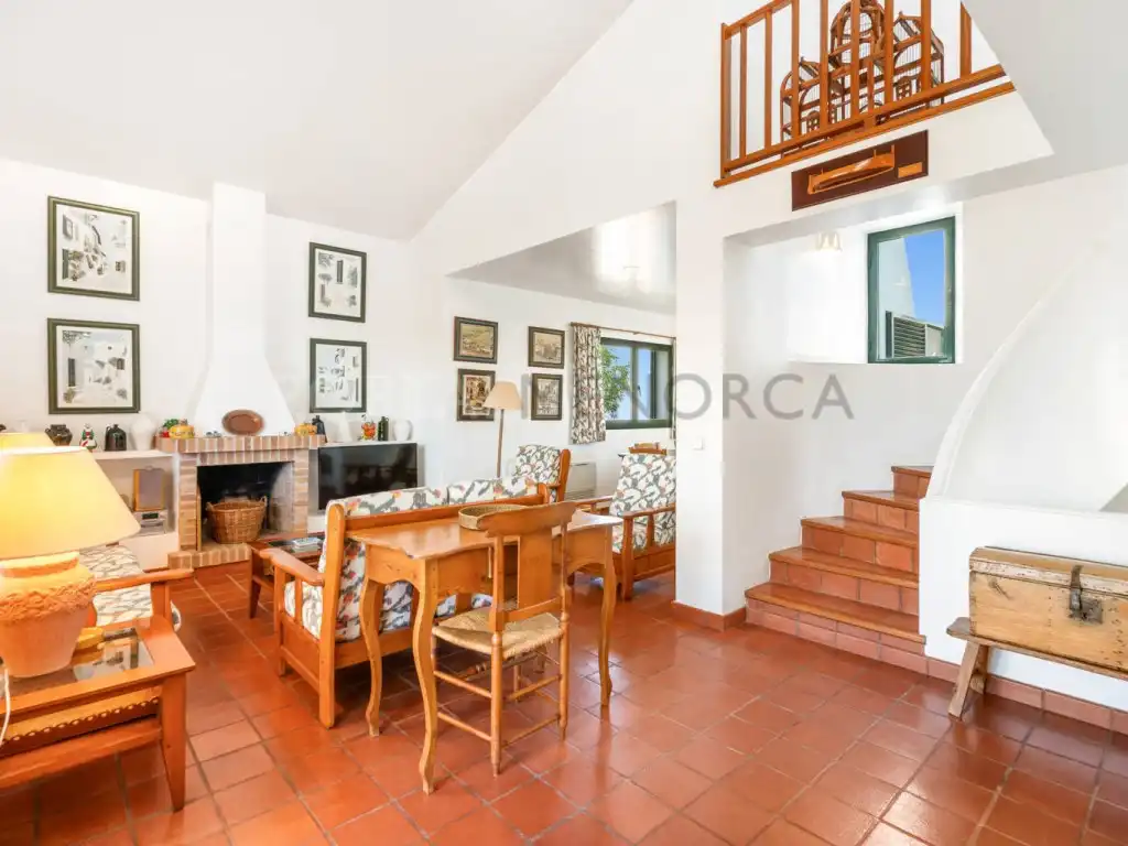 Sala d'estar de Casa o xalet en venda en Cala d'en Bosch - Serpentona