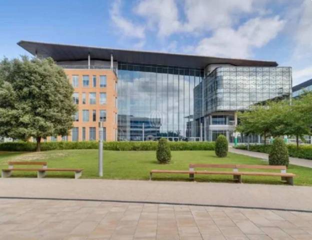 Oficina en Alquiler en Almeda - El Corte Inglés