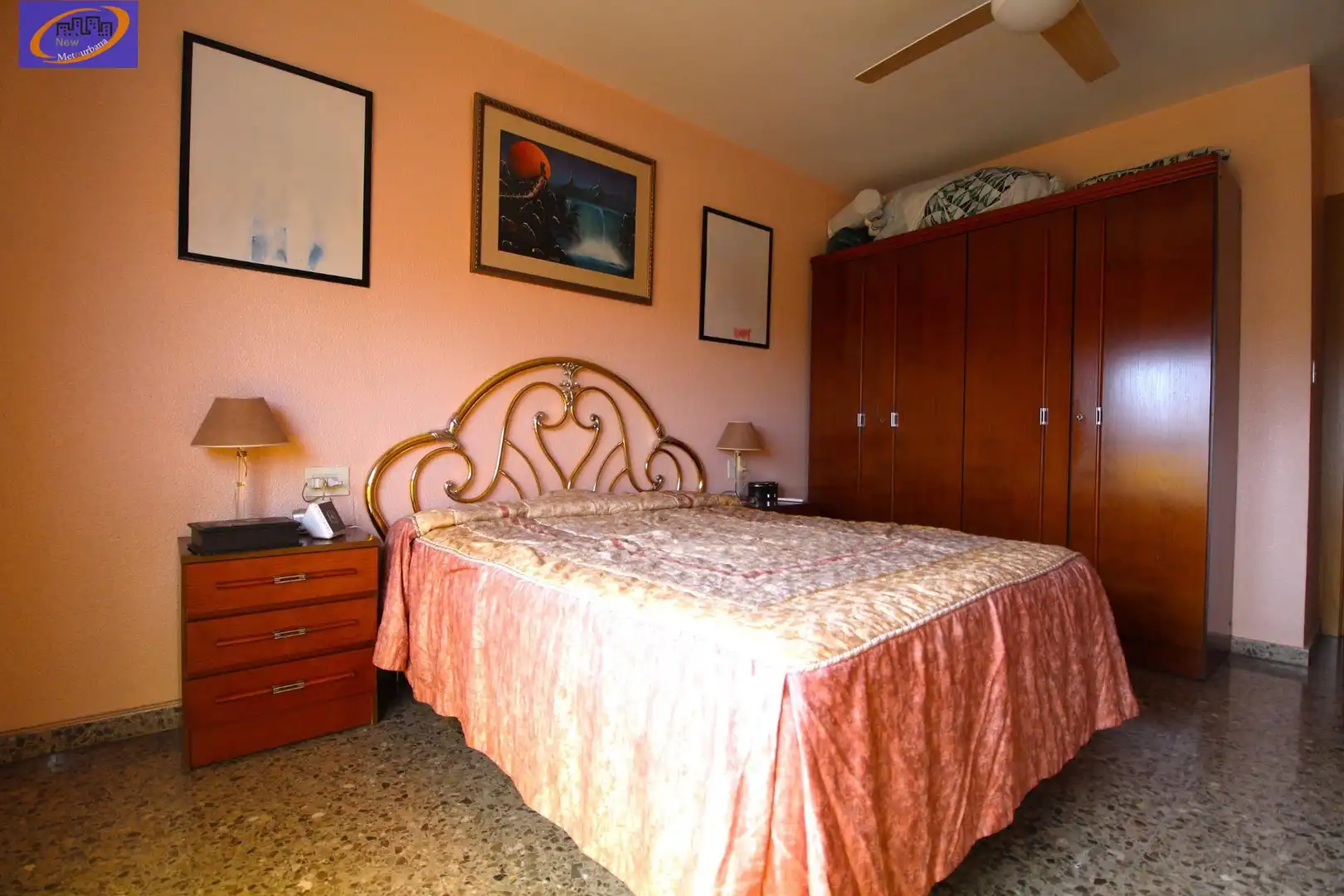 Habitación de Piso en venta en Valencia con Balcón