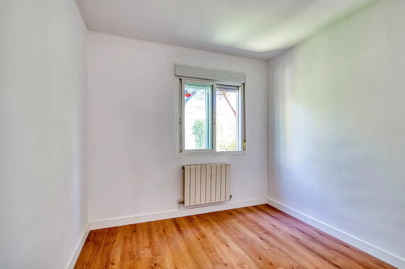 Bedroom of Flat for sale in Madrid