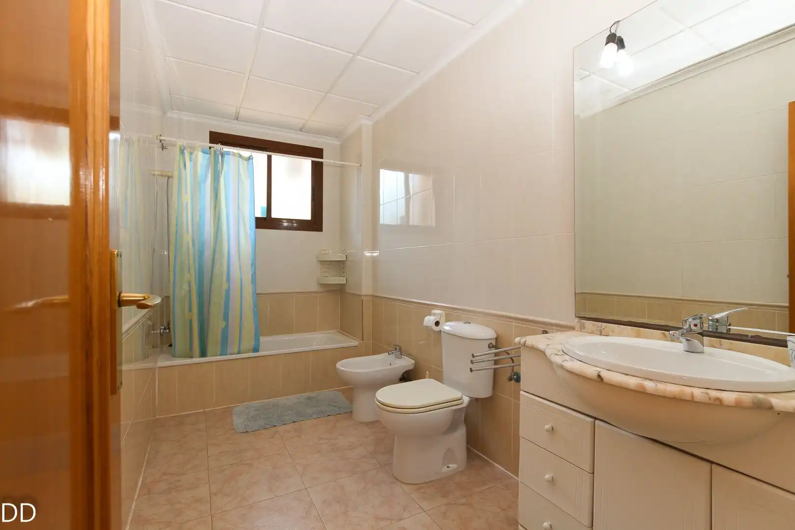 Bany de Apartament de lloguer en Dénia amb Jardí privat, Terrassa i Piscina