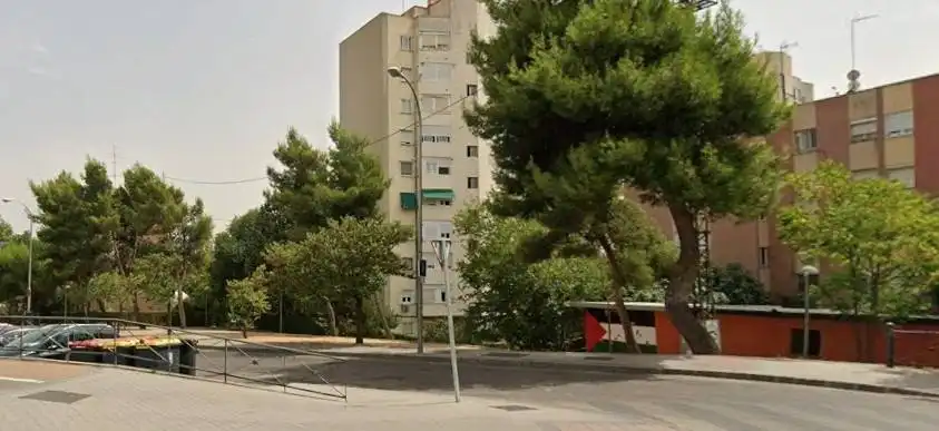 Exterior view of Flat for sale in Madrid  with Air Conditioner, Heating and Private garden
