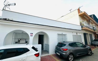 Exterior view of House or chalet for sale in Fuengirola  with Terrace and Balcony