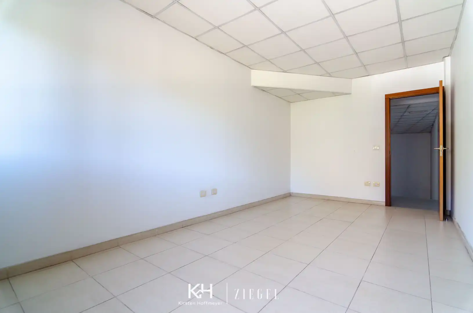 Local comercial en venta en Avenida Tinamar 4, imagen 15