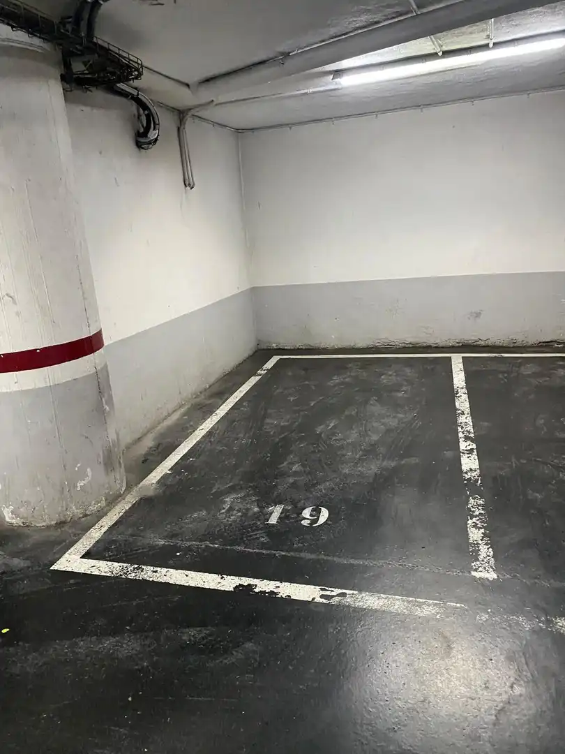 Aparcament de Oficina en venda en Bilbao  amb Aire condicionat