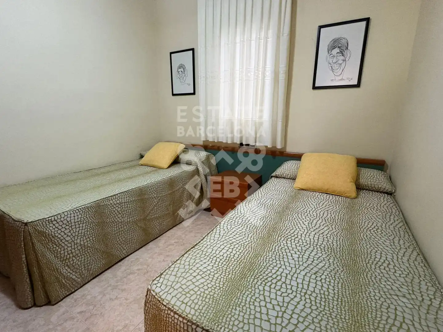 Schlafzimmer von Erdgeschoss zum Verkauf in Blanes mit Klimaanlage, Heizung und Möbliert