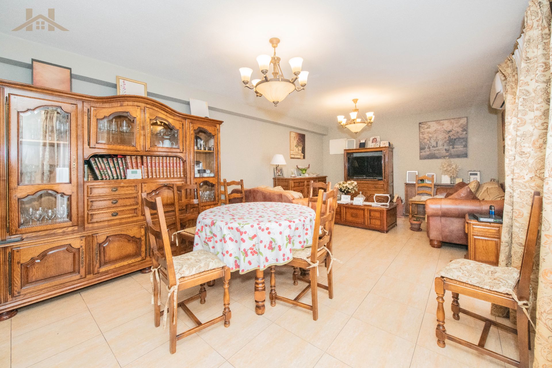 Comedor de Dúplex en venta en San Sebastián de los Reyes con Aire acondicionado, Calefacción y Terraza