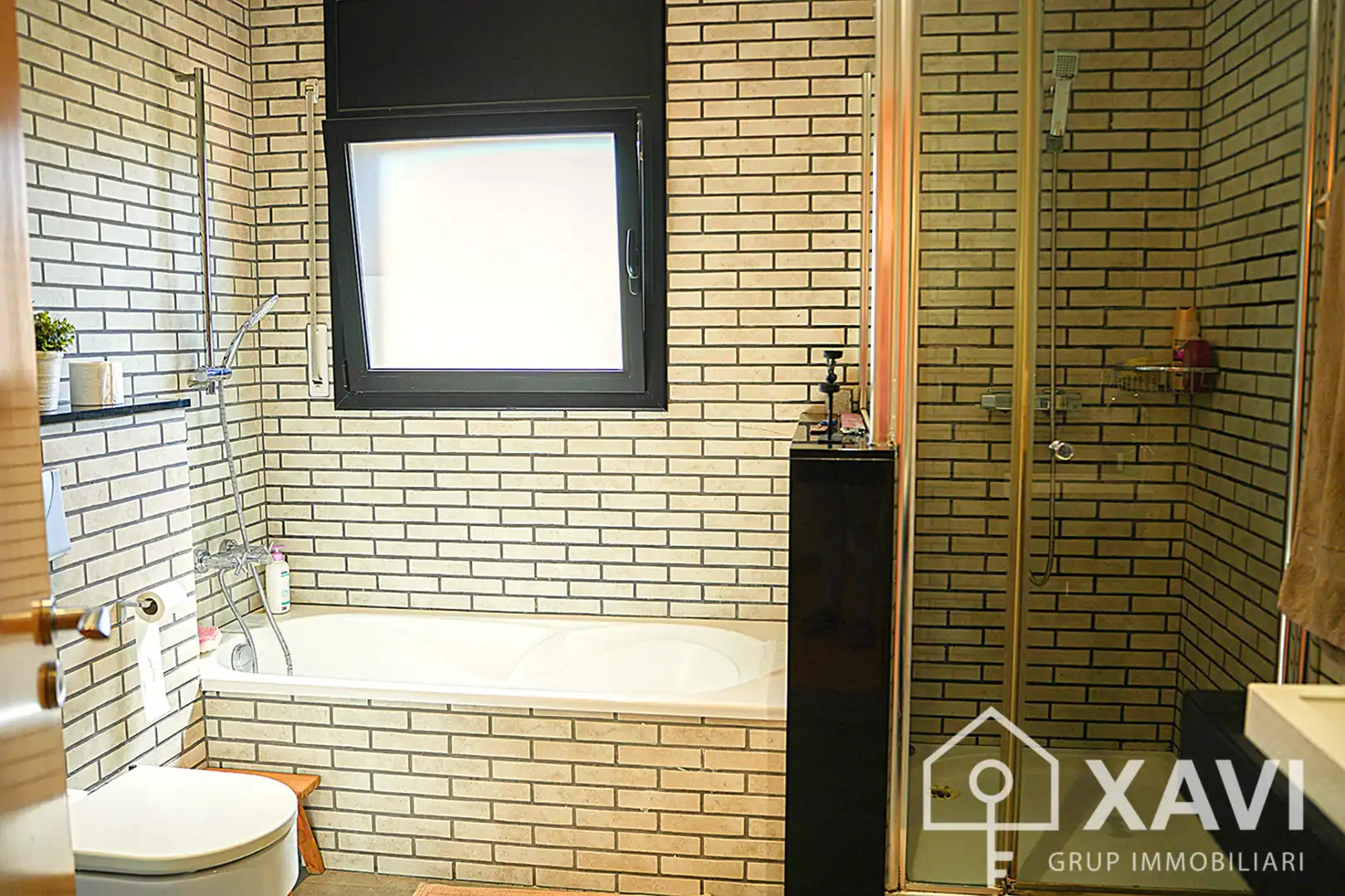Baño de Casa adosada en venta en Cabrera d'Anoia con Aire acondicionado, Calefacción y Jardín privado