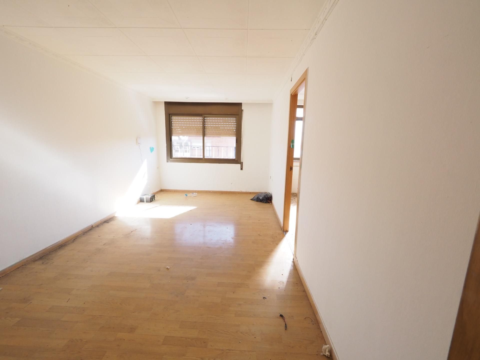 Bedroom of Flat for sale in Sabadell