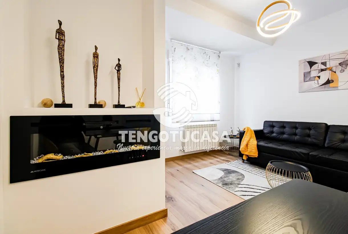 Living room of Flat for rent in Madrid  with Air Conditioner, Heating and Furnished