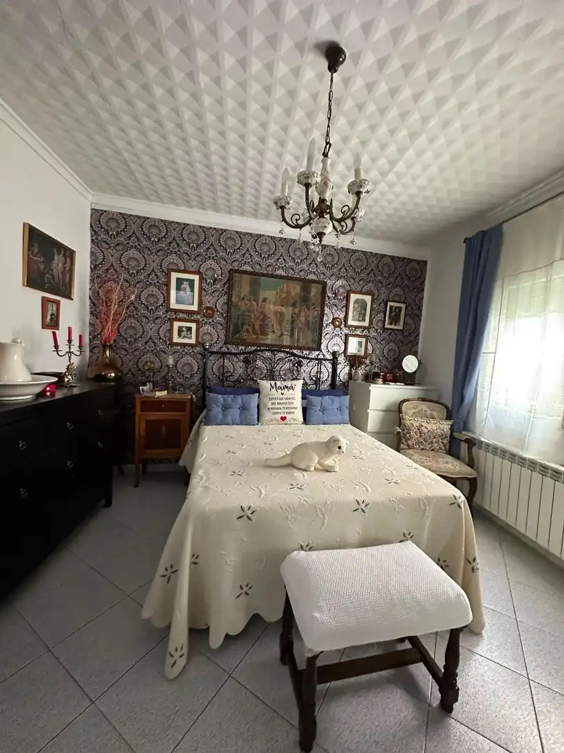 Bedroom of Houses for sale in Sabadell