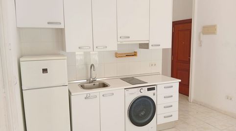 Foto 5 de Piso de alquiler en Barroso, Ensanche Centro - Puerto, Málaga Capital