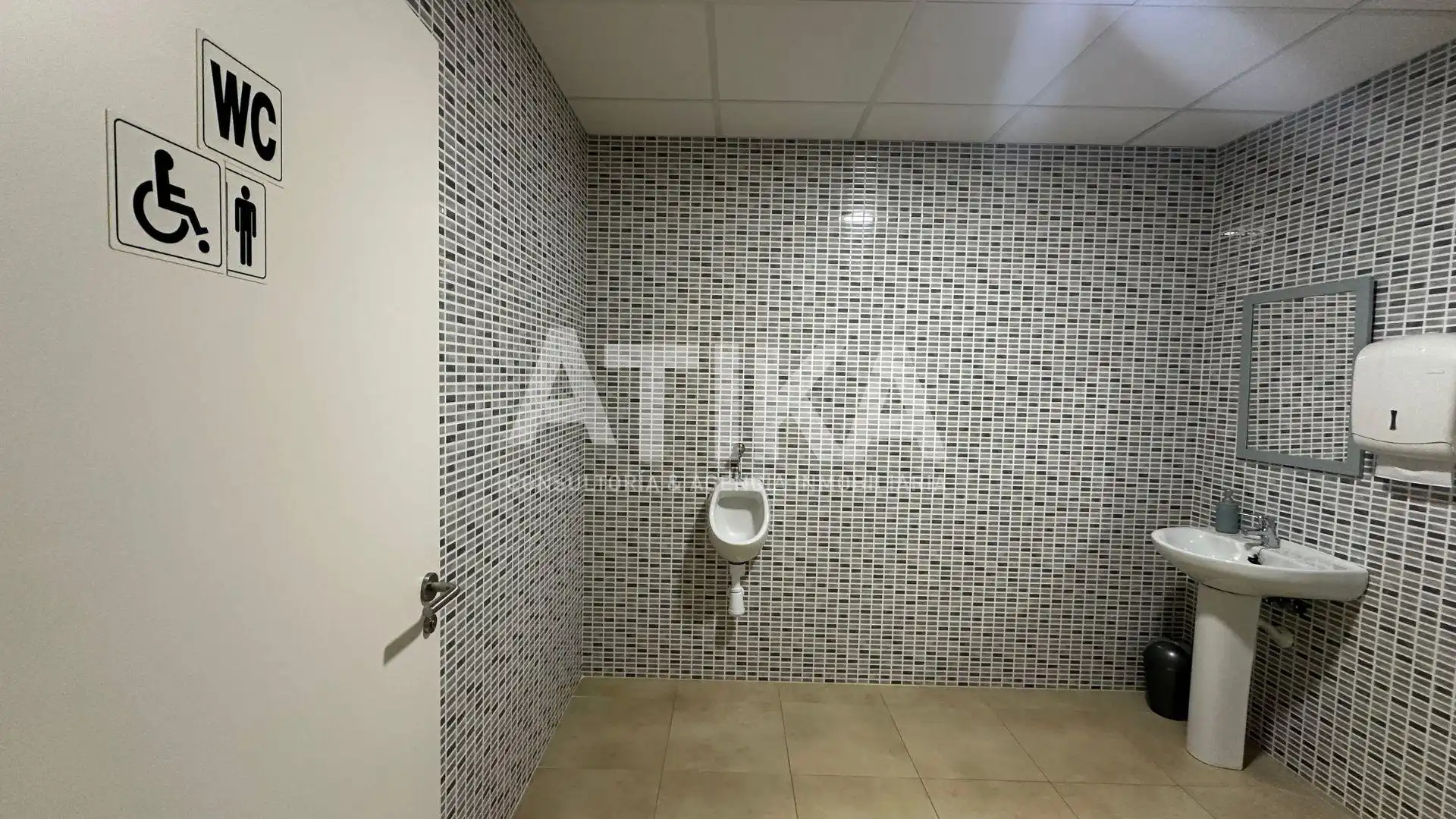 Business premises to rent in Sant Josep - Zona Hospital, imagen 14