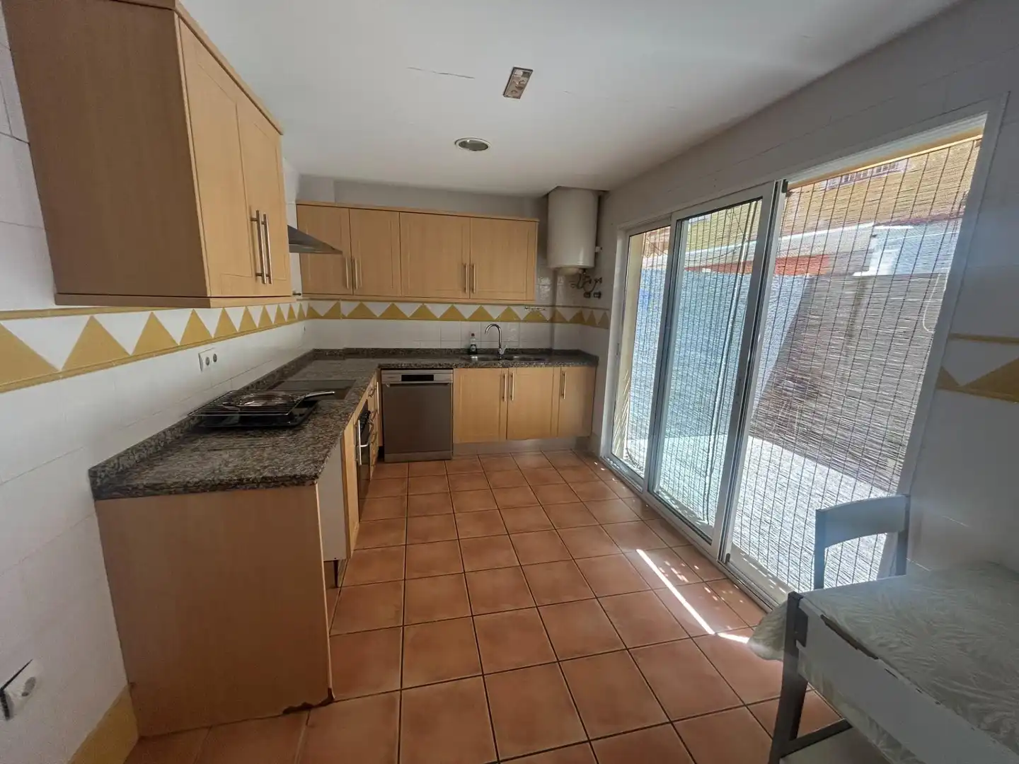 Cocina de Casa adosada en venta en Cullera con Aire acondicionado, Calefacción y Terraza