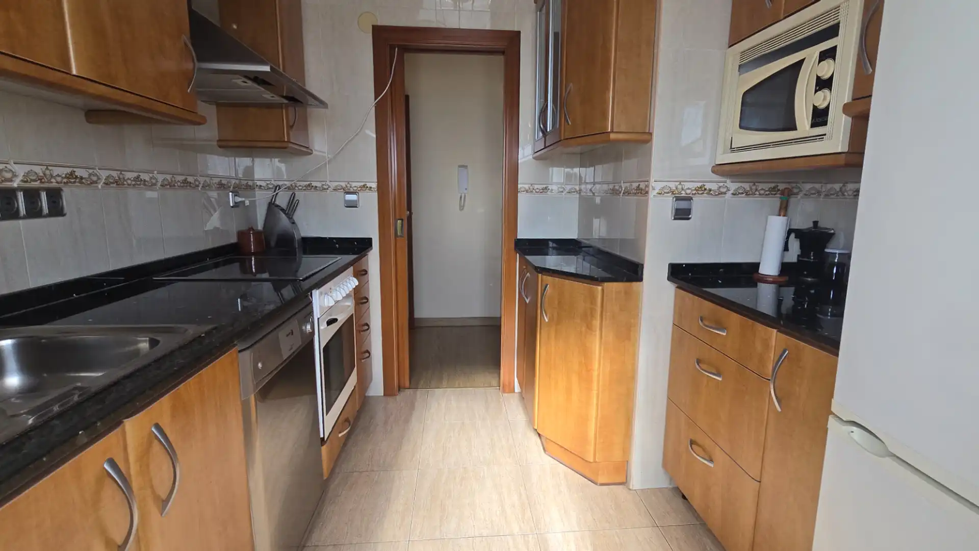 Kitchen of Flat for sale in Sant Adrià de Besòs  with Air Conditioner, Heating and Parquet flooring