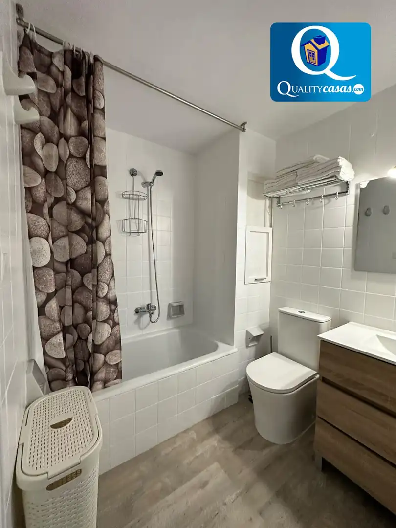 Bany de Apartament en venda en Alicante / Alacant amb Terrassa