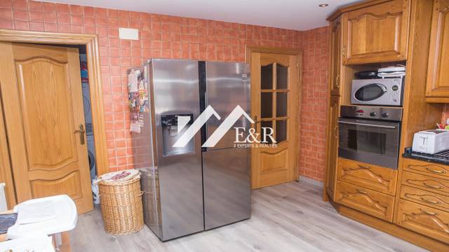 Casa-chalet en Venta en . en Pal - Xixerella