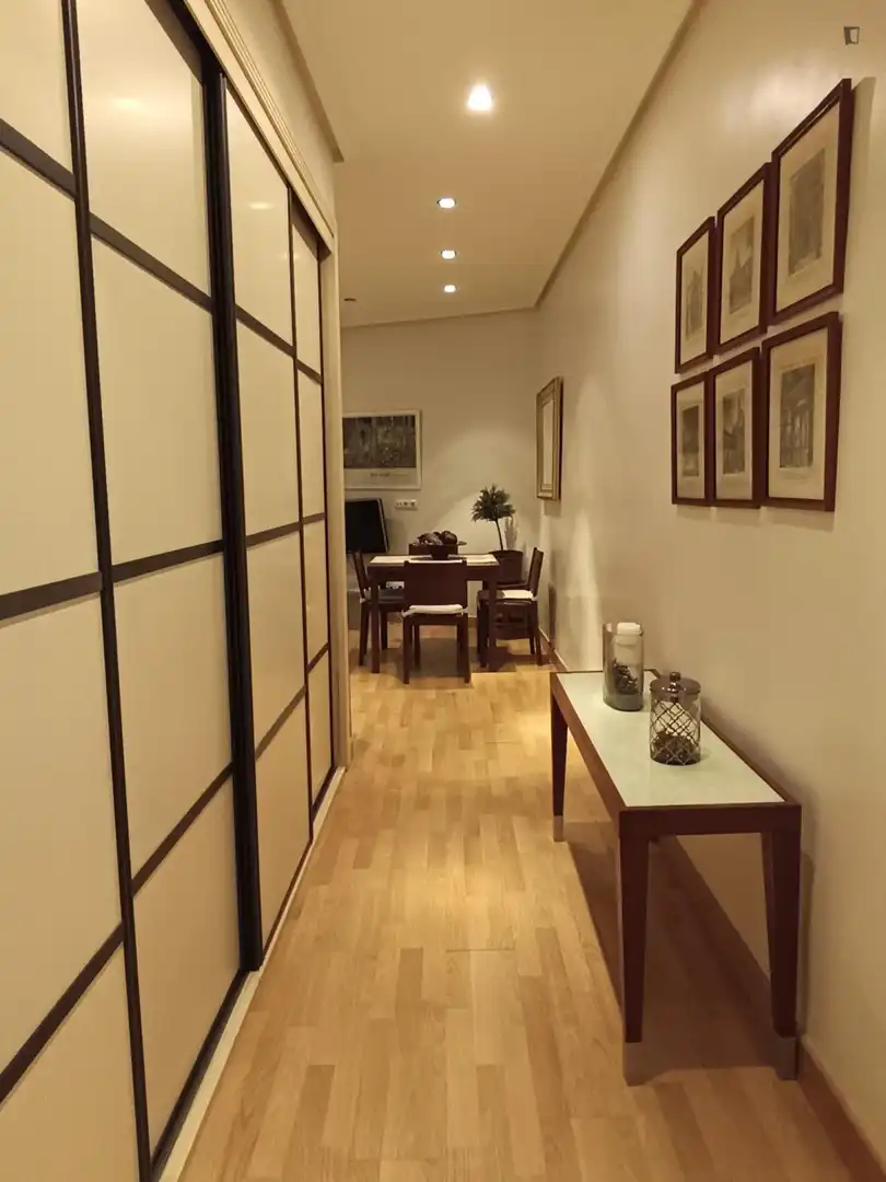Comedor de Apartamento de alquiler en Madrid con Aire acondicionado, Amueblado y Lavadora