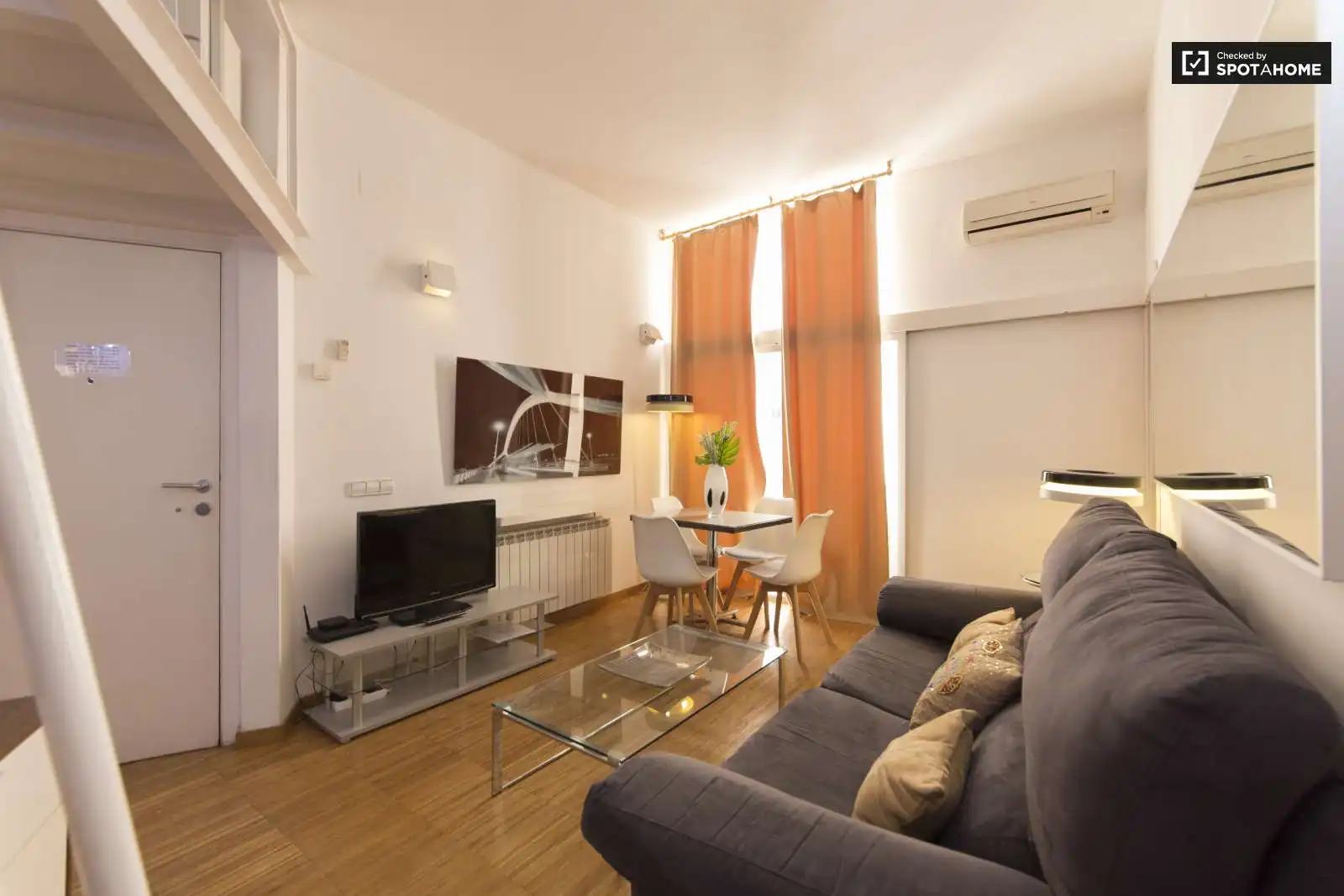 Room in Sol