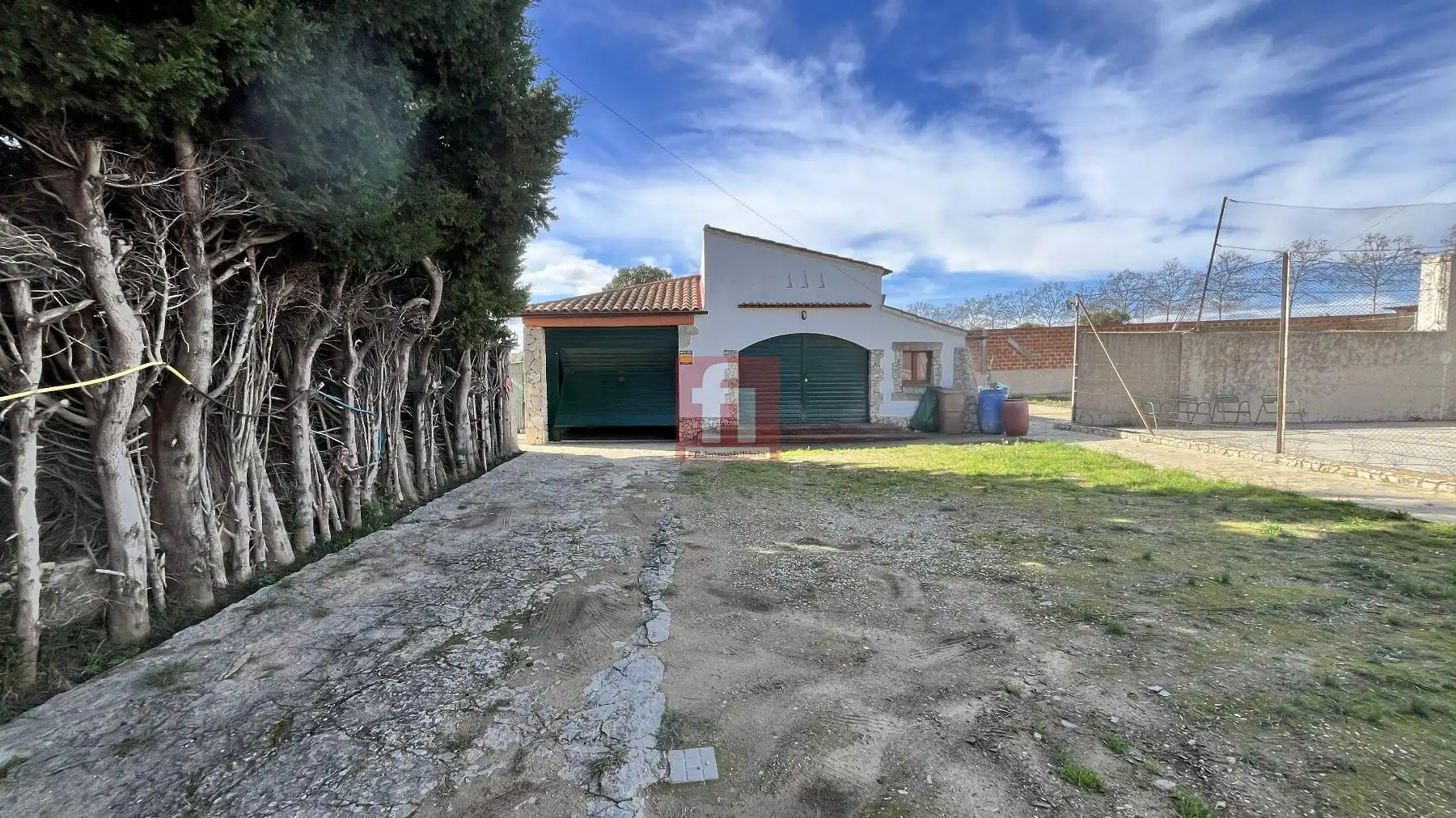 Exterior view of Country homes for sale in Santa Margarida I Els Monjos  with Air Conditioner, Heating and Storage room