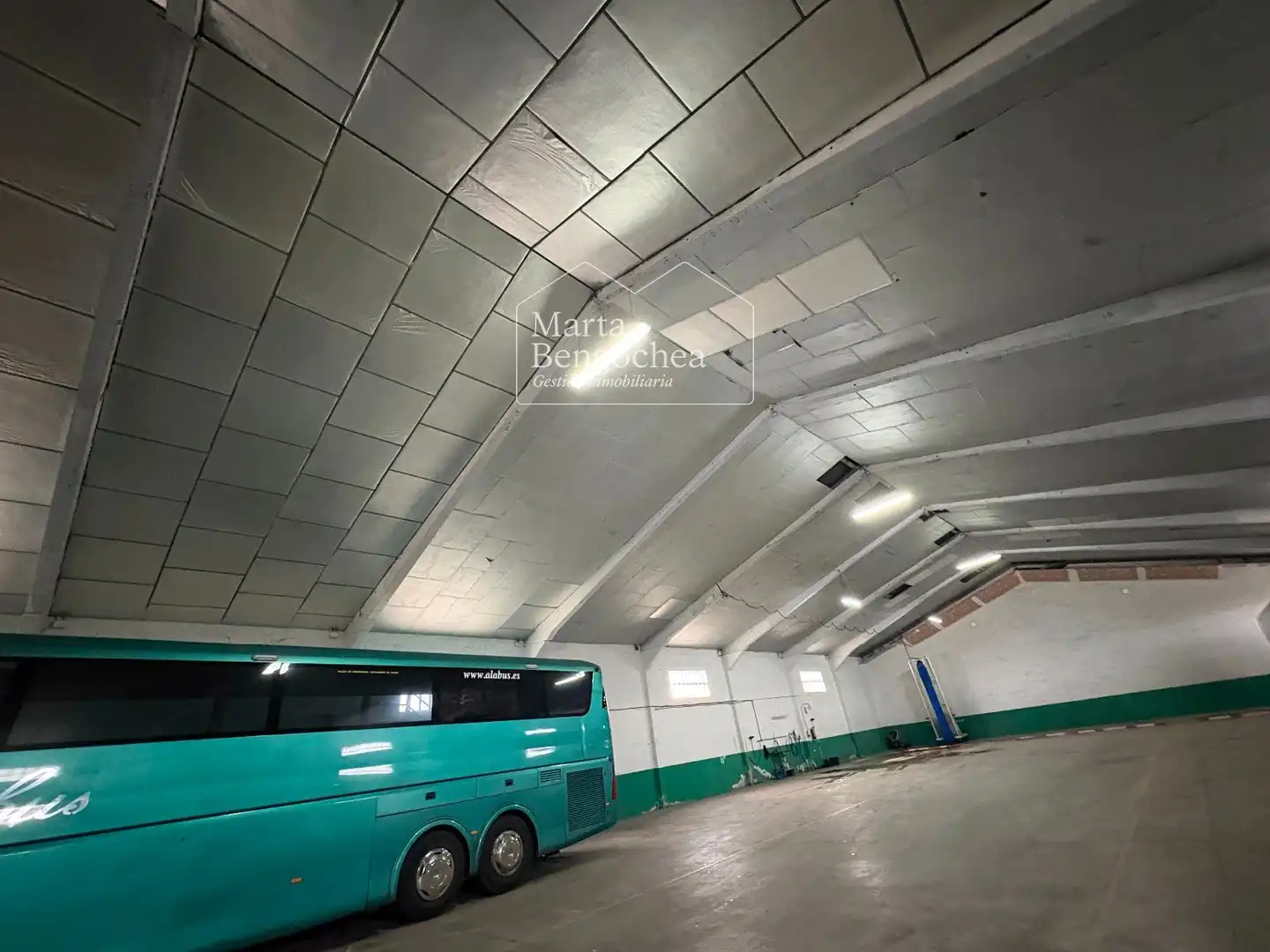 Nave industrielle à vendre à CALLE SAGARMIN, imagen 3