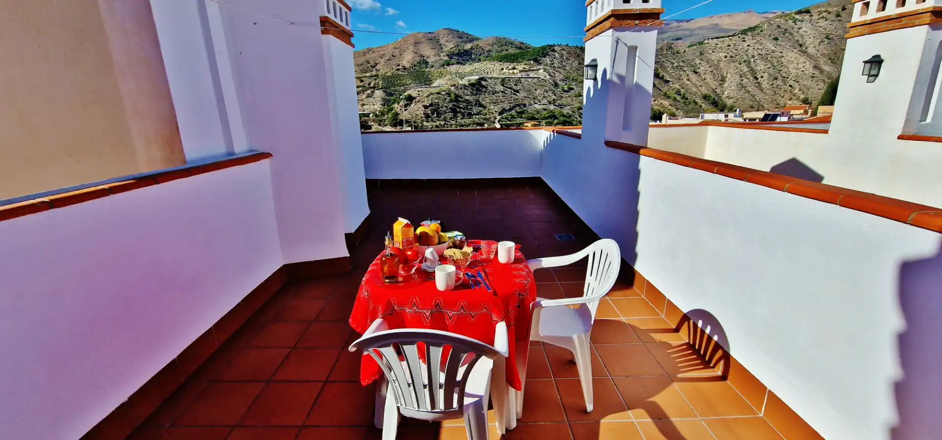 Terrasse von Wohnungen zur Miete in Vélez de Benaudalla mit Klimaanlage, Heizung und Terrasse