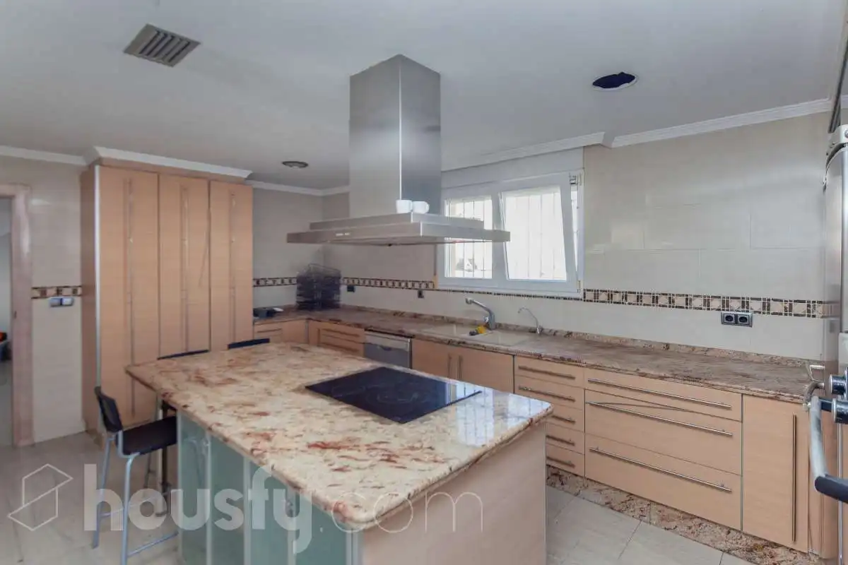 Cocina de Casa o chalet en venta en Miramar con Aire acondicionado y Terraza