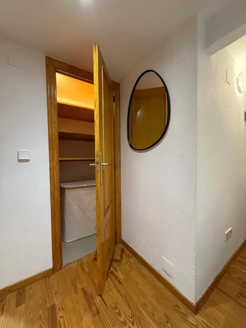 Piso en venta en Valencia con Aire acondicionado, Terraza y Amueblado