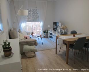 Living room of Flat for sale in  Lleida Capital  with Air Conditioner, Heating and Parquet flooring