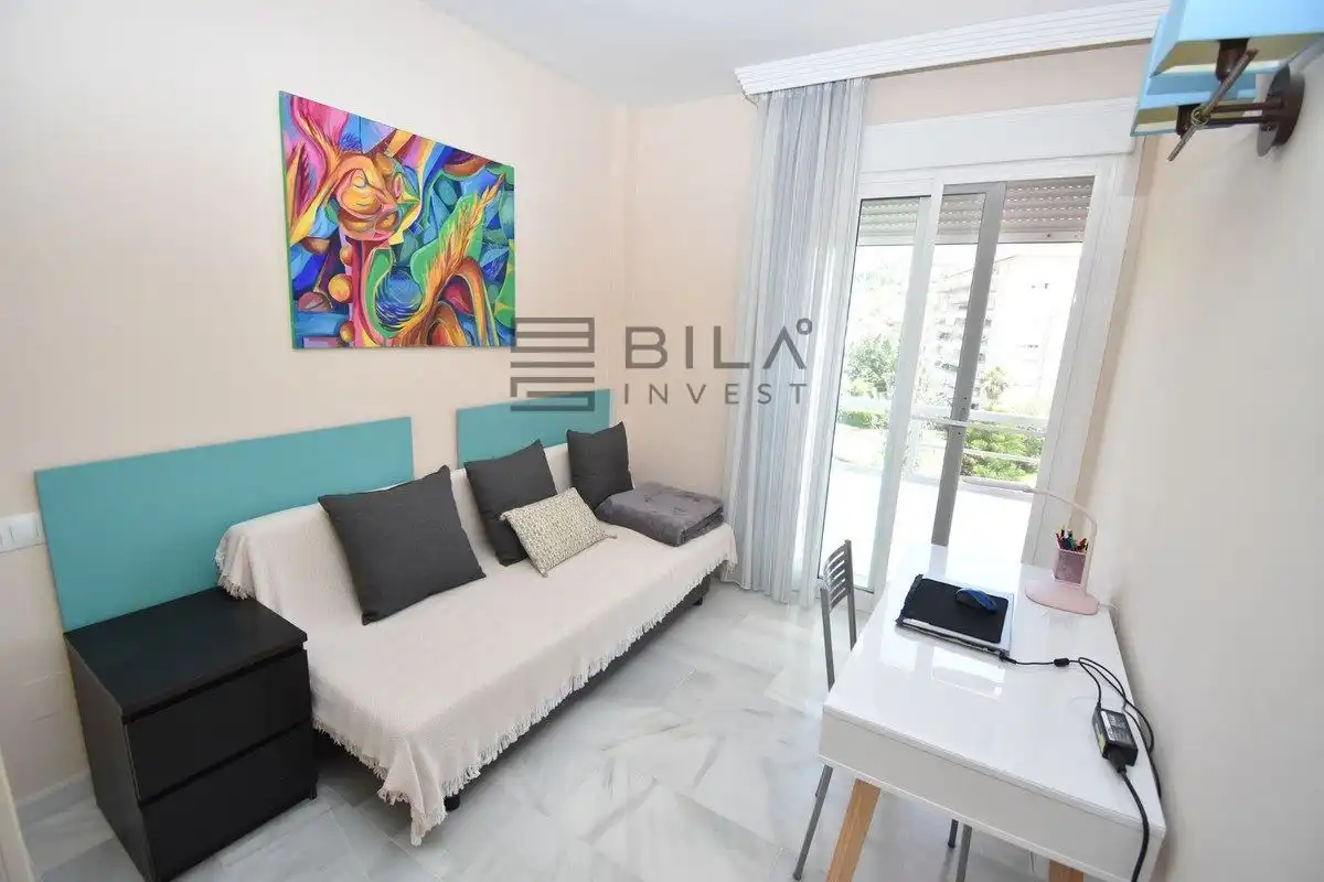 Habitación de Ático en venta en Benalmádena con Aire acondicionado, Terraza y Trastero