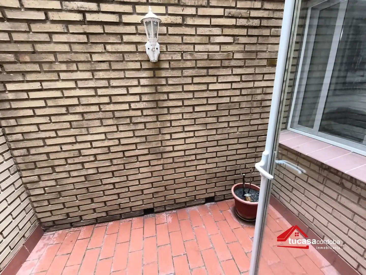 Balcony of Flat for sale in Córdoba  with Air Conditioner and Storage room