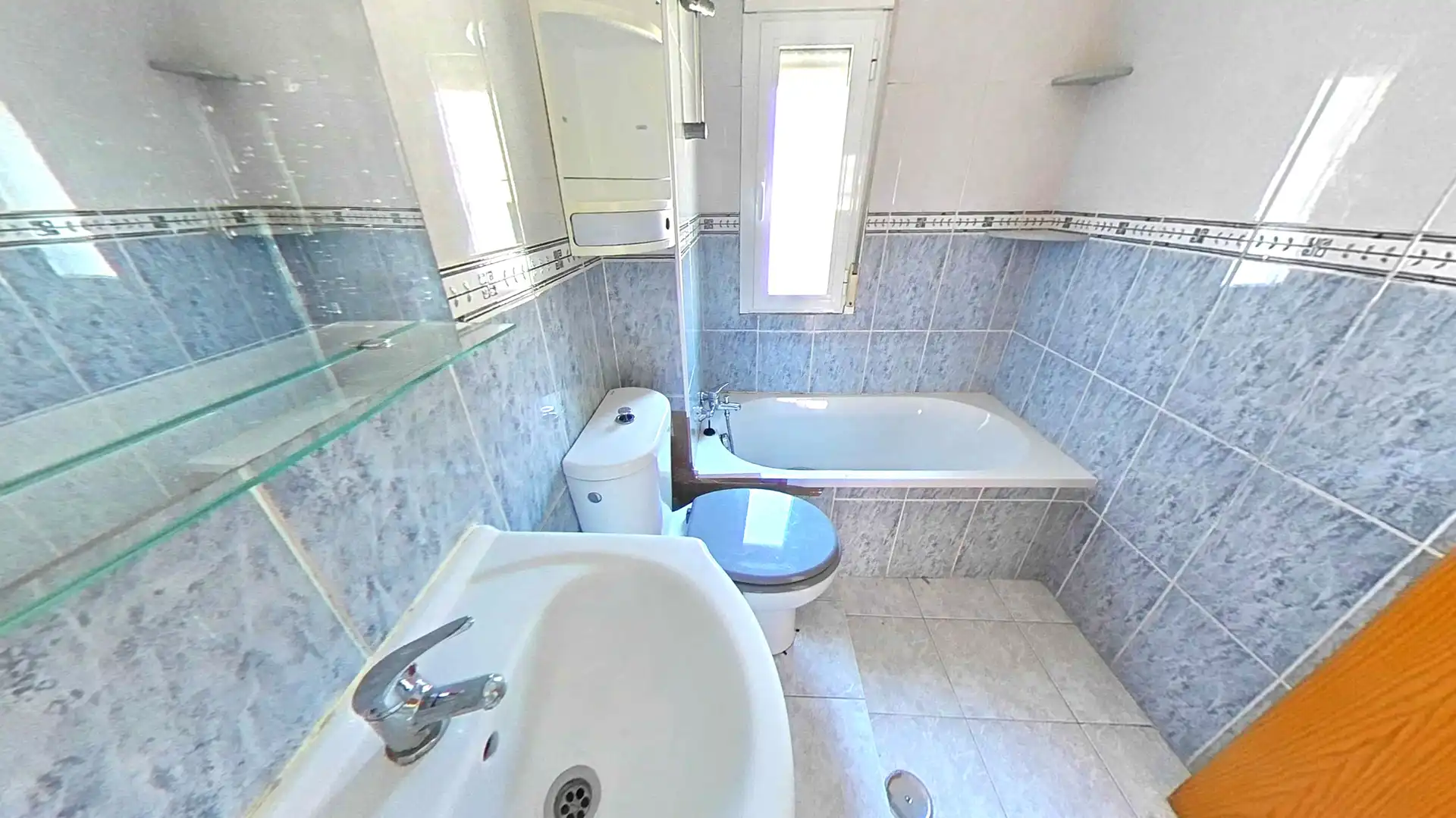 Bathroom of Flat for sale in Orihuela ciudad
